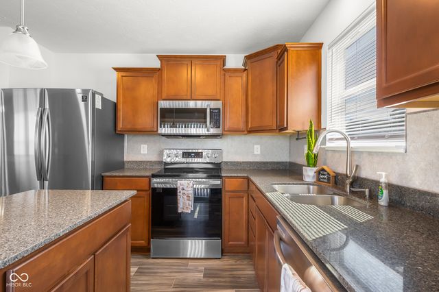 4148 Ashworth Lane, Columbus, IN 47201