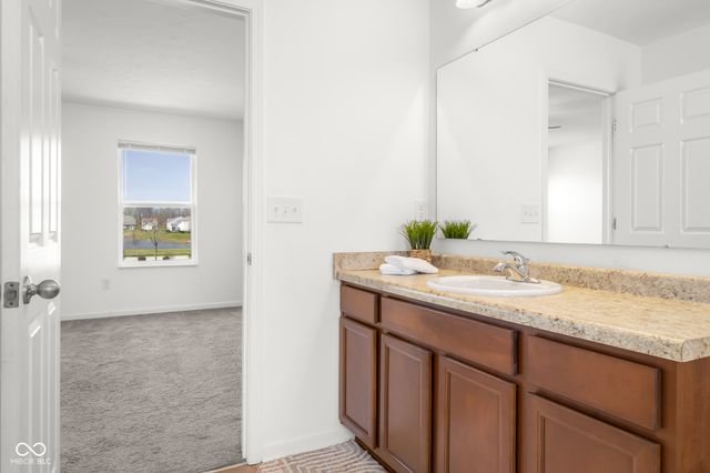 4148 Ashworth Lane, Columbus, IN 47201