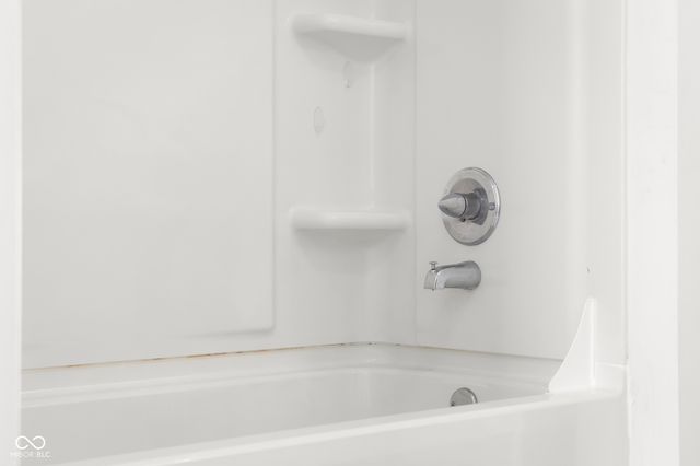 4148 Ashworth Lane, Columbus, IN 47201