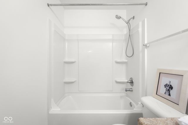 4148 Ashworth Lane, Columbus, IN 47201