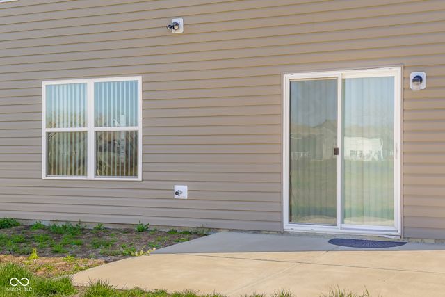 4148 Ashworth Lane, Columbus, IN 47201