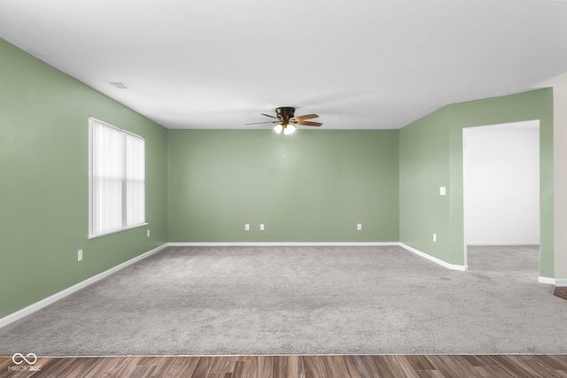 4148 Ashworth Lane, Columbus, IN 47201