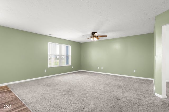 4148 Ashworth Lane, Columbus, IN 47201