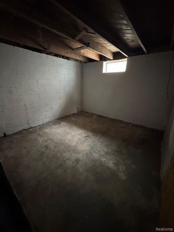 12652 Duchess Street, Detroit, MI 48224