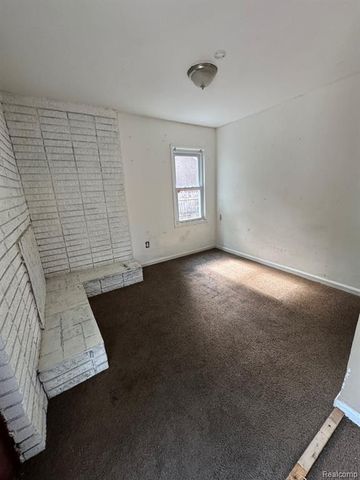 12652 Duchess Street, Detroit, MI 48224