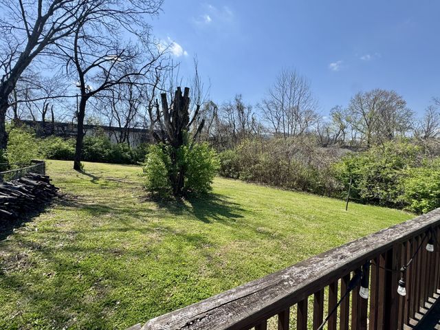 411 Brewer Dr, Nashville, TN 37211