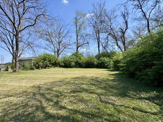 411 Brewer Dr, Nashville, TN 37211