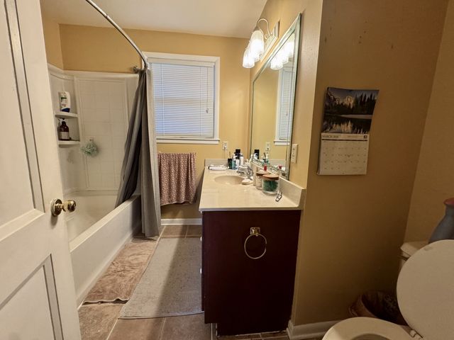 411 Brewer Dr, Nashville, TN 37211