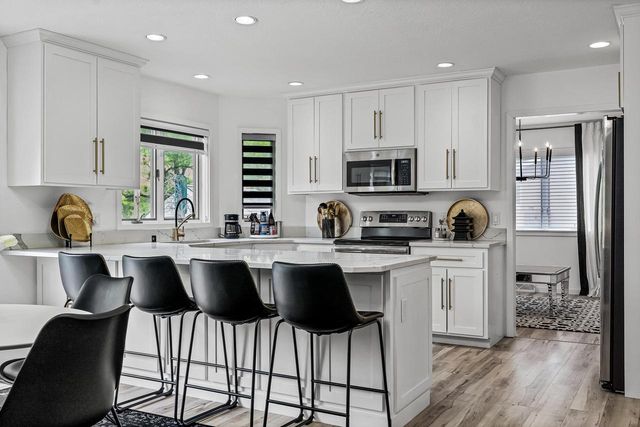 2019 Sandalwood DRIVE, Onalaska, WI 54650