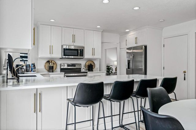 2019 Sandalwood DRIVE, Onalaska, WI 54650