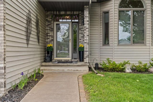 2019 Sandalwood DRIVE, Onalaska, WI 54650