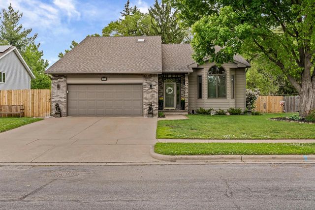 2019 Sandalwood DRIVE, Onalaska, WI 54650