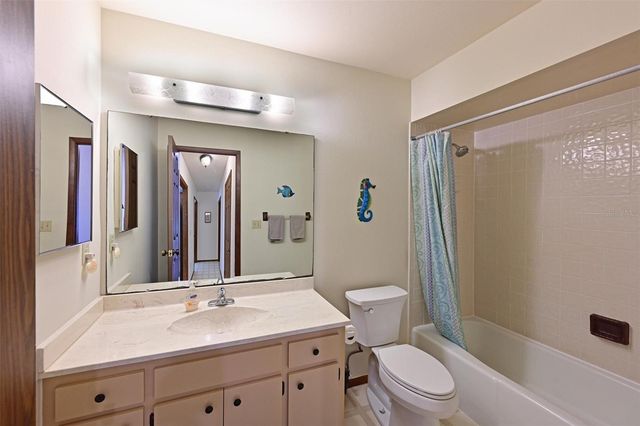 8103 13TH AVENUE NW, Bradenton, FL 34209