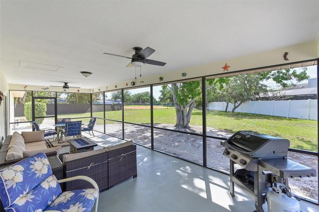 8103 13TH AVENUE NW, Bradenton, FL 34209