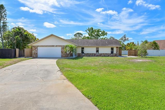 8103 13TH AVENUE NW, Bradenton, FL 34209