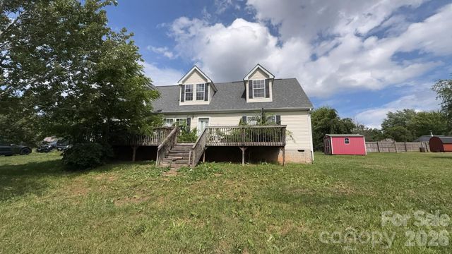 19 Honey Skipper Lane, Candler, NC 28715