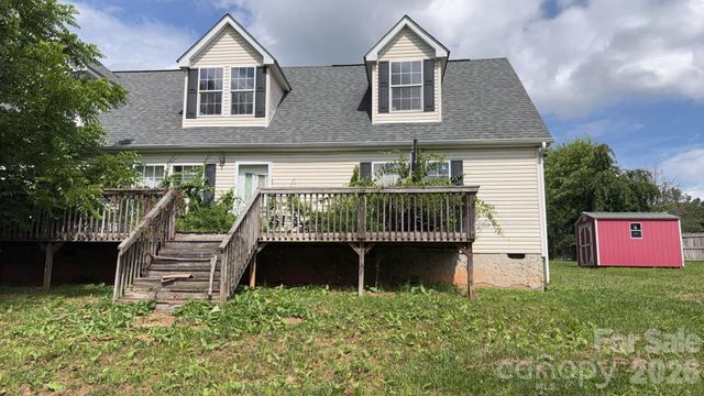 19 Honey Skipper Lane, Candler, NC 28715
