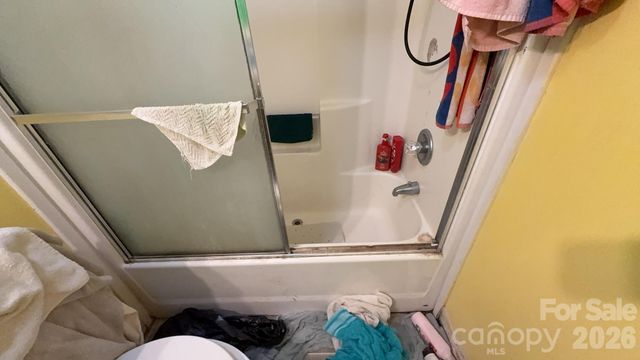 19 Honey Skipper Lane, Candler, NC 28715
