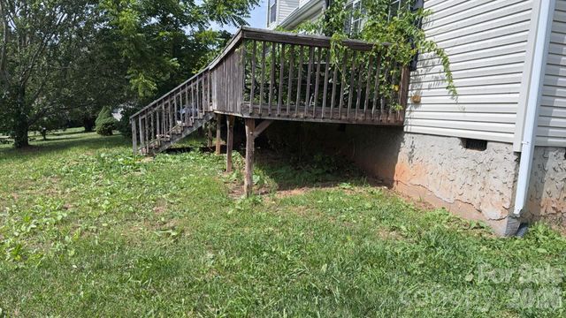 19 Honey Skipper Lane, Candler, NC 28715