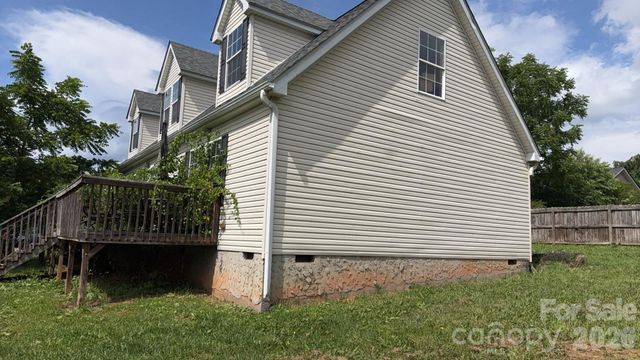 19 Honey Skipper Lane, Candler, NC 28715