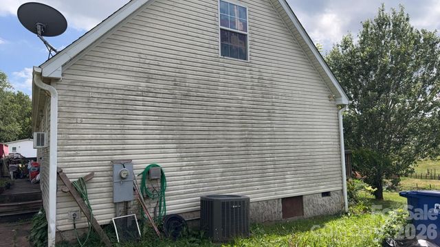 19 Honey Skipper Lane, Candler, NC 28715