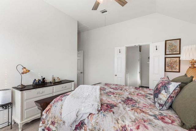 221 N Lynx Trail, Montgomery, TX 77316