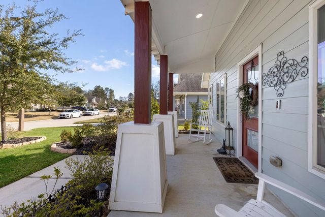 221 N Lynx Trail, Montgomery, TX 77316