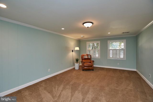 5536 QUEENSBERRY AVE, Springfield, VA 22151