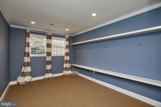 5536 QUEENSBERRY AVE, Springfield, VA 22151