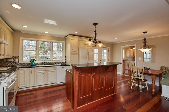 5536 QUEENSBERRY AVE, Springfield, VA 22151