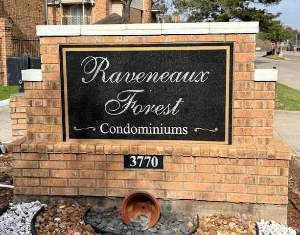 3770 Lovers Wood Lane 1005, Houston, TX 77014