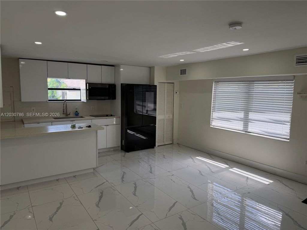 4750 NW 5th St 2, Miami, FL 33126