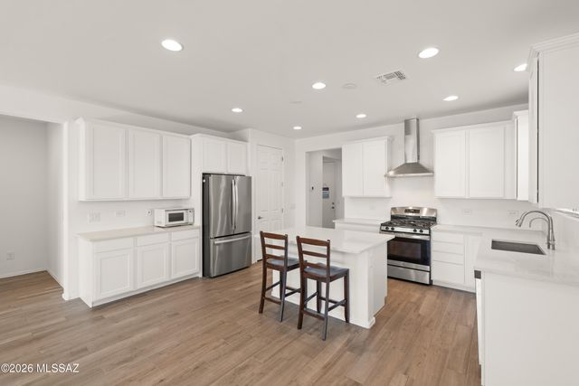 7787 S Wolf Creek Drive, Tucson, AZ 85757