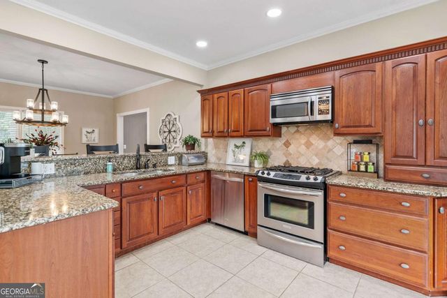 425 Chadwick Place, Canton, GA 30114