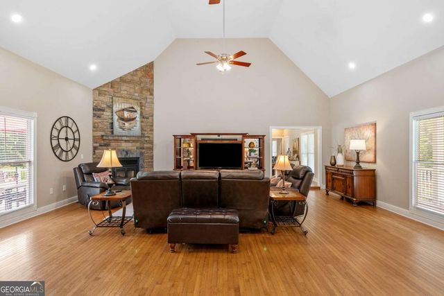 425 Chadwick Place, Canton, GA 30114