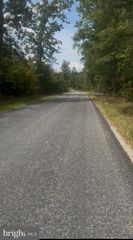 LOG CABIN, Beaverdam, VA 23015