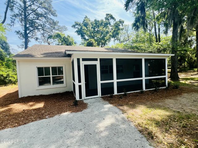 2509 Acorn Hill Avenue, Beaufort, SC 29902
