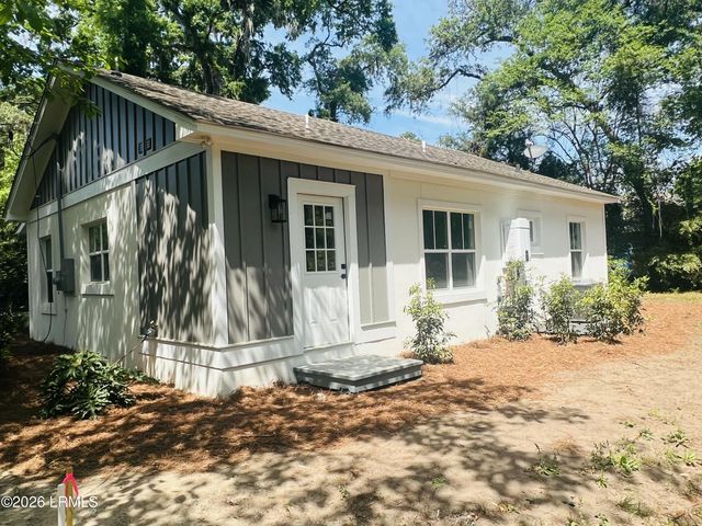 2509 Acorn Hill Avenue, Beaufort, SC 29902