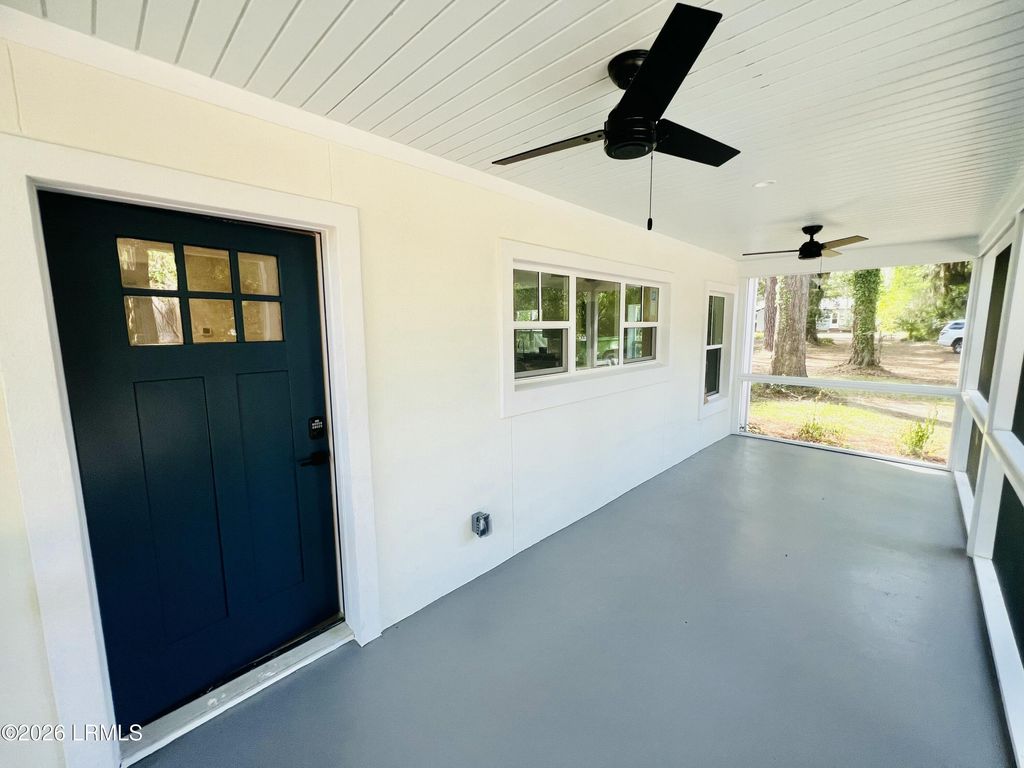 2509 Acorn Hill Avenue, Beaufort, SC 29902