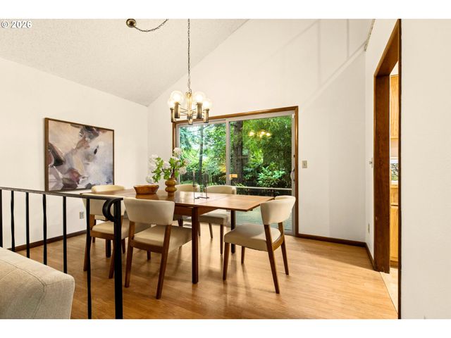 8350 Sw 135TH Ave, Beaverton, OR 97008