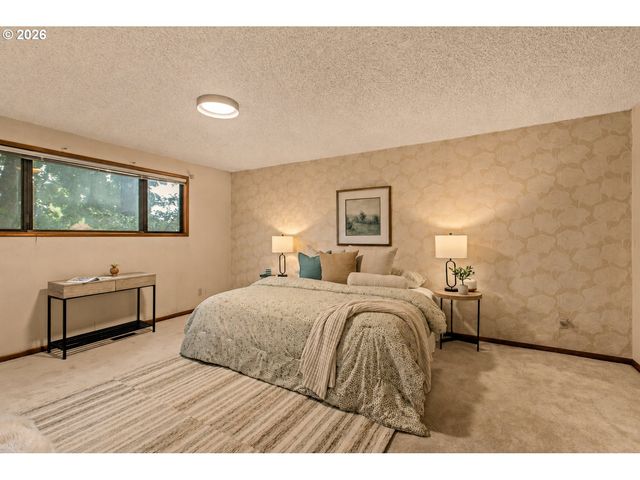 8350 Sw 135TH Ave, Beaverton, OR 97008
