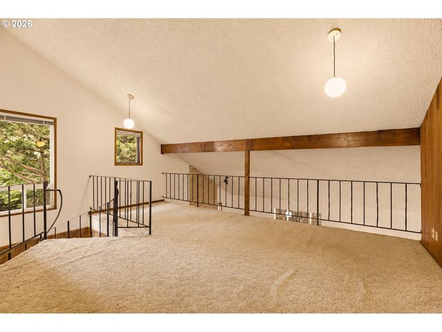 8350 Sw 135TH Ave, Beaverton, OR 97008