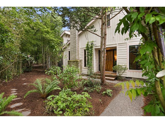 8350 Sw 135TH Ave, Beaverton, OR 97008