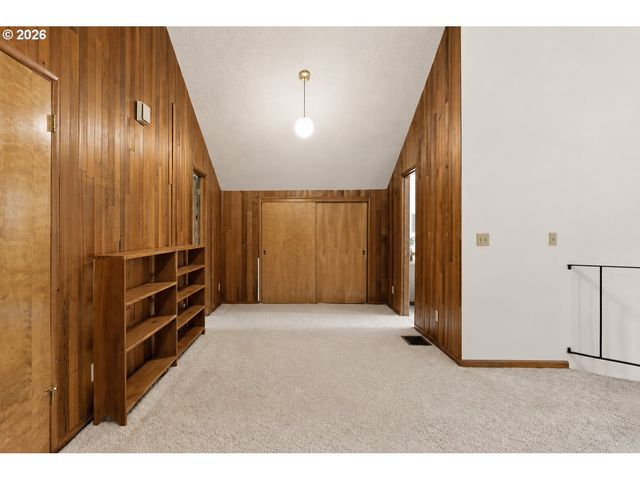 8350 Sw 135TH Ave, Beaverton, OR 97008