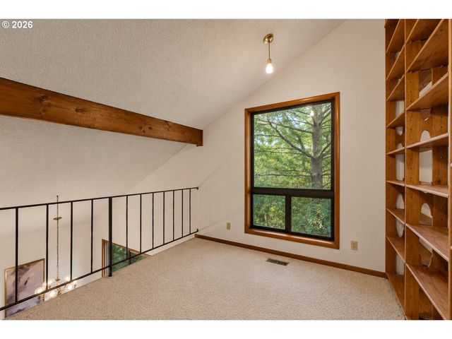 8350 Sw 135TH Ave, Beaverton, OR 97008