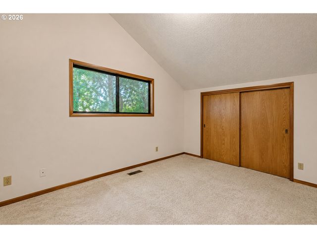 8350 Sw 135TH Ave, Beaverton, OR 97008
