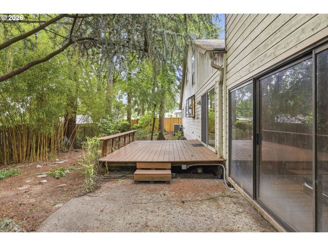 8350 Sw 135TH Ave, Beaverton, OR 97008