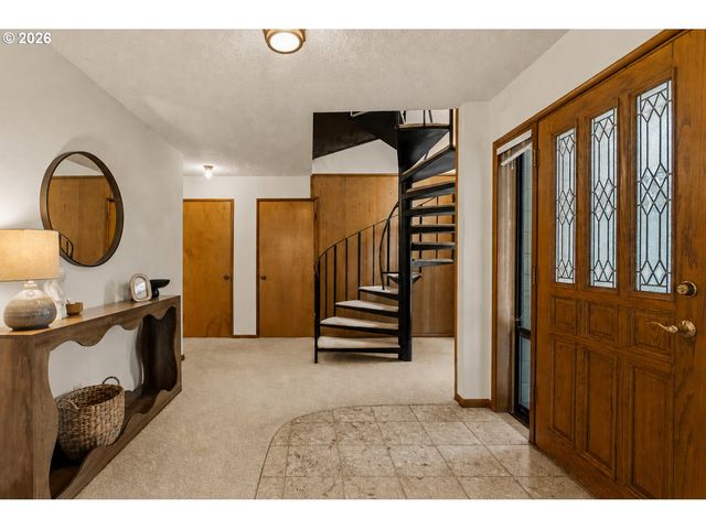 8350 Sw 135TH Ave, Beaverton, OR 97008