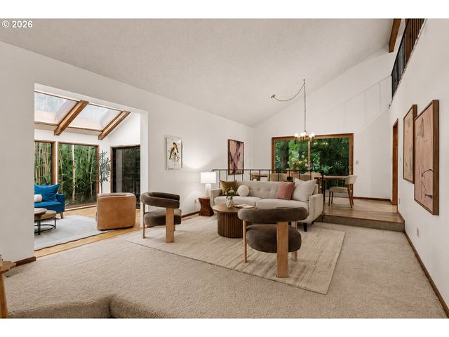 8350 Sw 135TH Ave, Beaverton, OR 97008