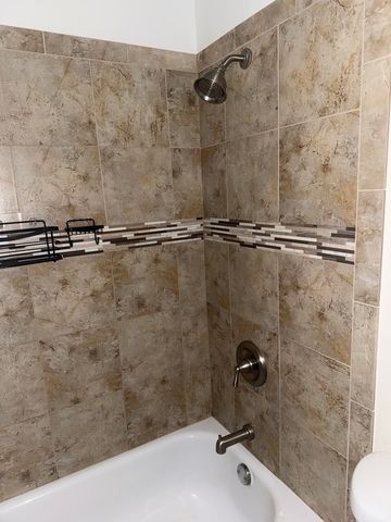 2728 N HAMPDEN Court 1704, Chicago, IL 60614